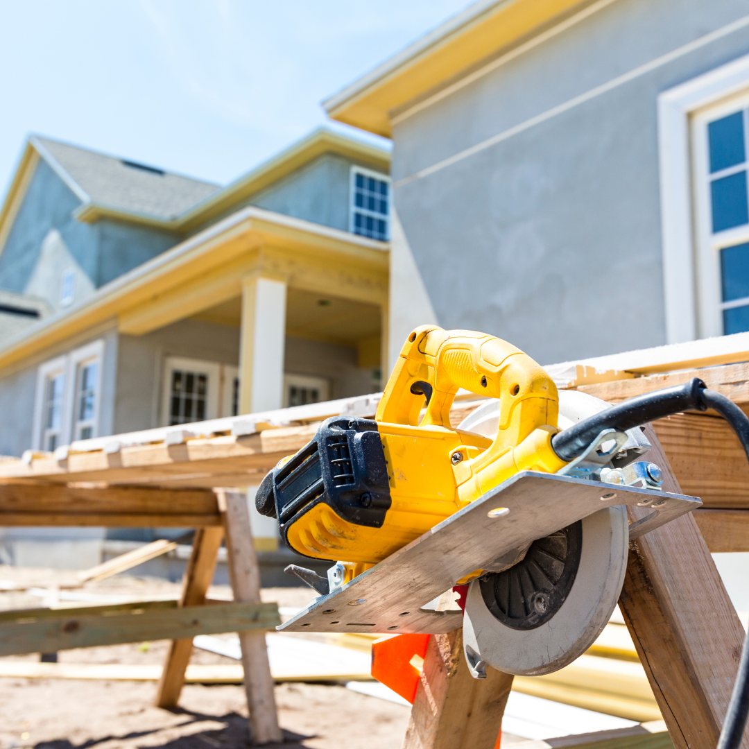 Experienced handyman repairing homes in Lakewood and Denver Colorado